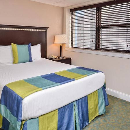 19 Atlantic Hotel Вирджиния Бийч Екстериор снимка